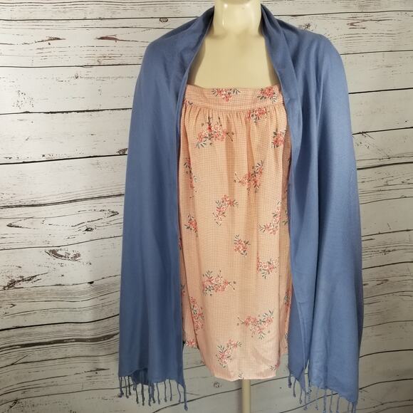 VILLAGER Shawl, Scarf, Wrap with Fringe Soft Blue Made in India - Picture 3 of 6